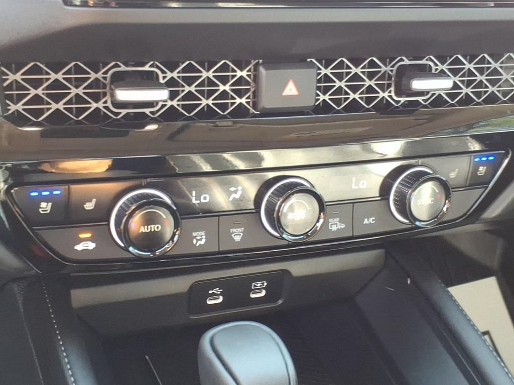 Used 2025 Honda Accord Touring image 17