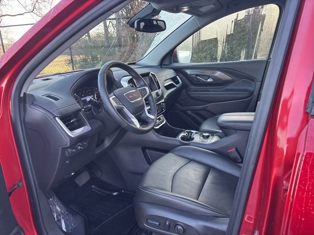 Used 2024 GMC Terrain SLT w/ LPO, Cargo Package AWD/4WD image 14