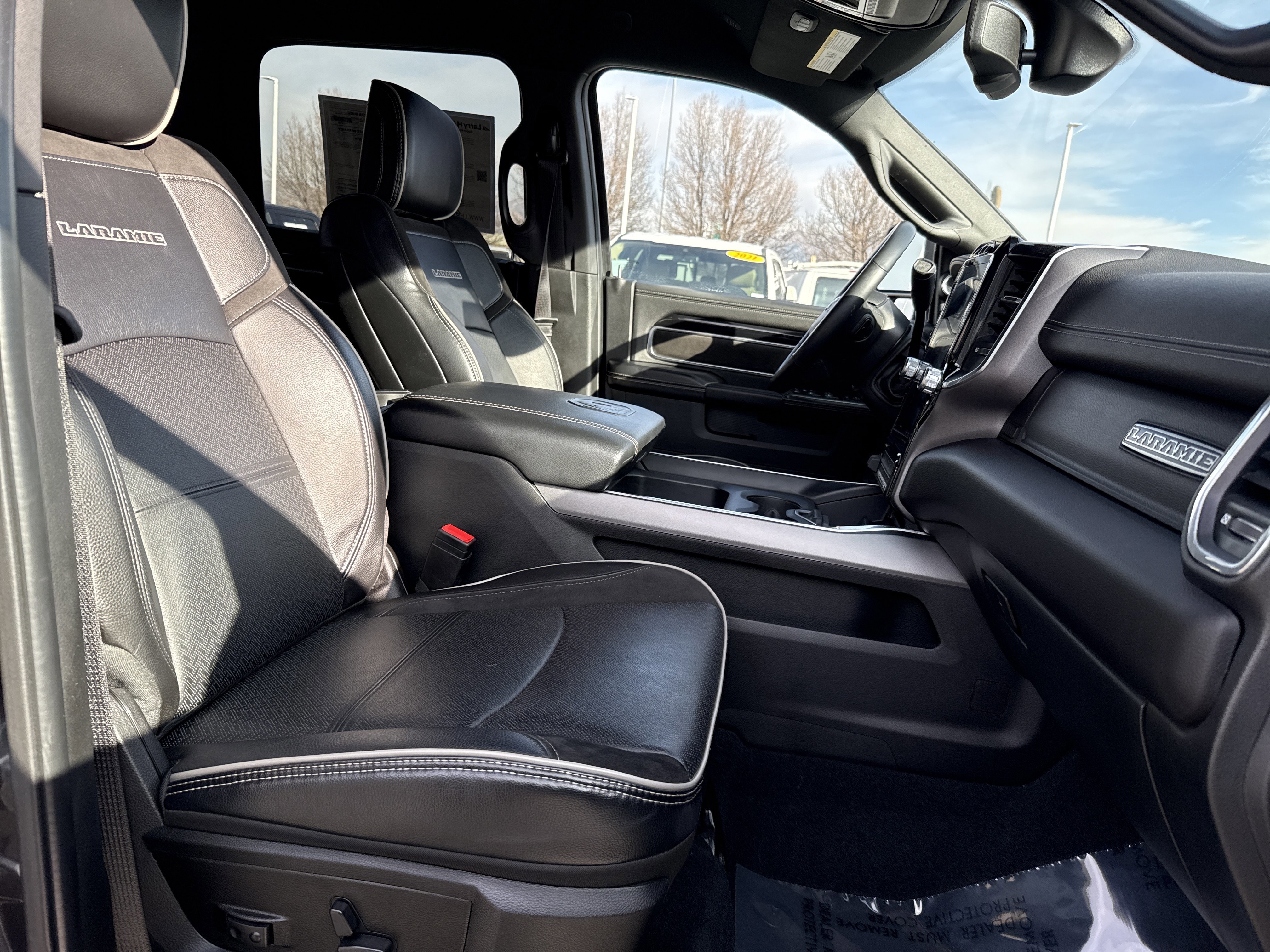 Used 2023 RAM 3500 Laramie image 33