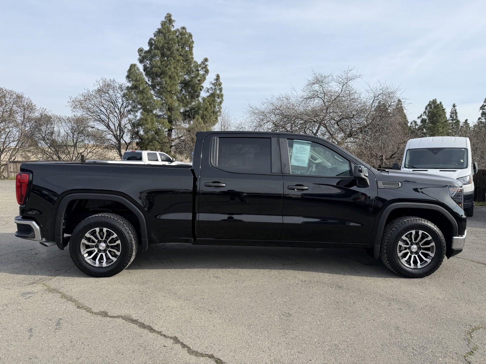 Used 2024 GMC Sierra 1500 Pro w/ Pro Value Package image 6