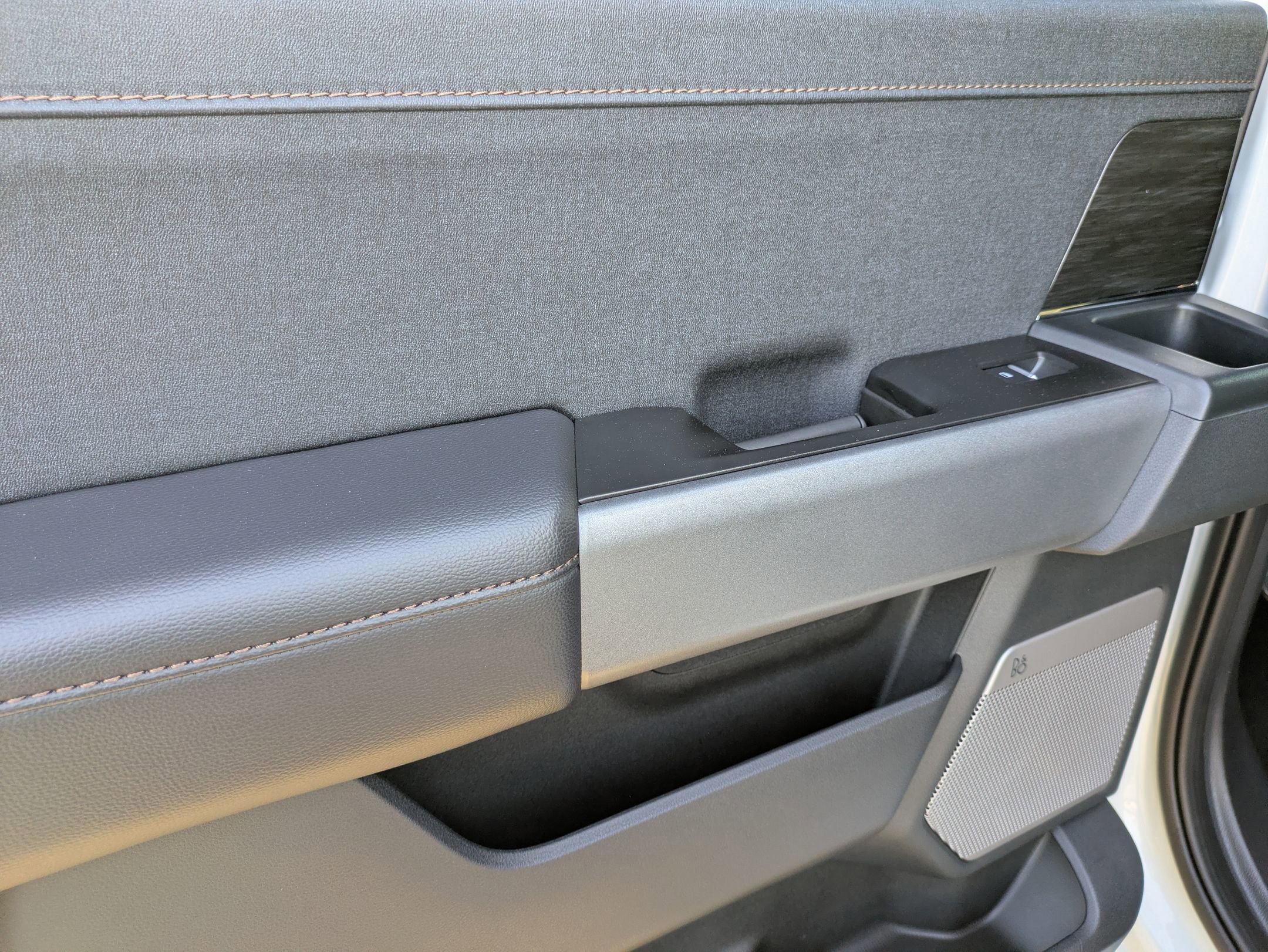 Certified 2025 Ford F150 Lariat w/ Equipment Group 501A Mid image 28