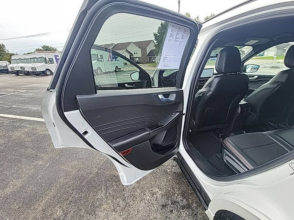 Certified 2024 Ford Escape ST-Line w/ Tech Pack #1 AWD/4WD image 20