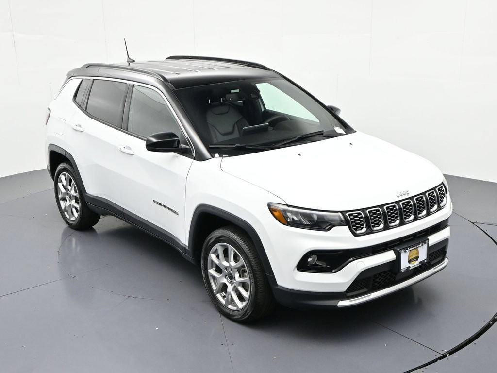 Used 2025 Jeep Compass Limited AWD/4WD image 17