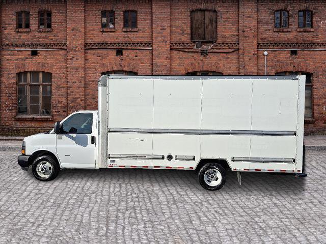 Used 2021 GMC Savana 3500 Extended w/ Power Convenience Package image 5