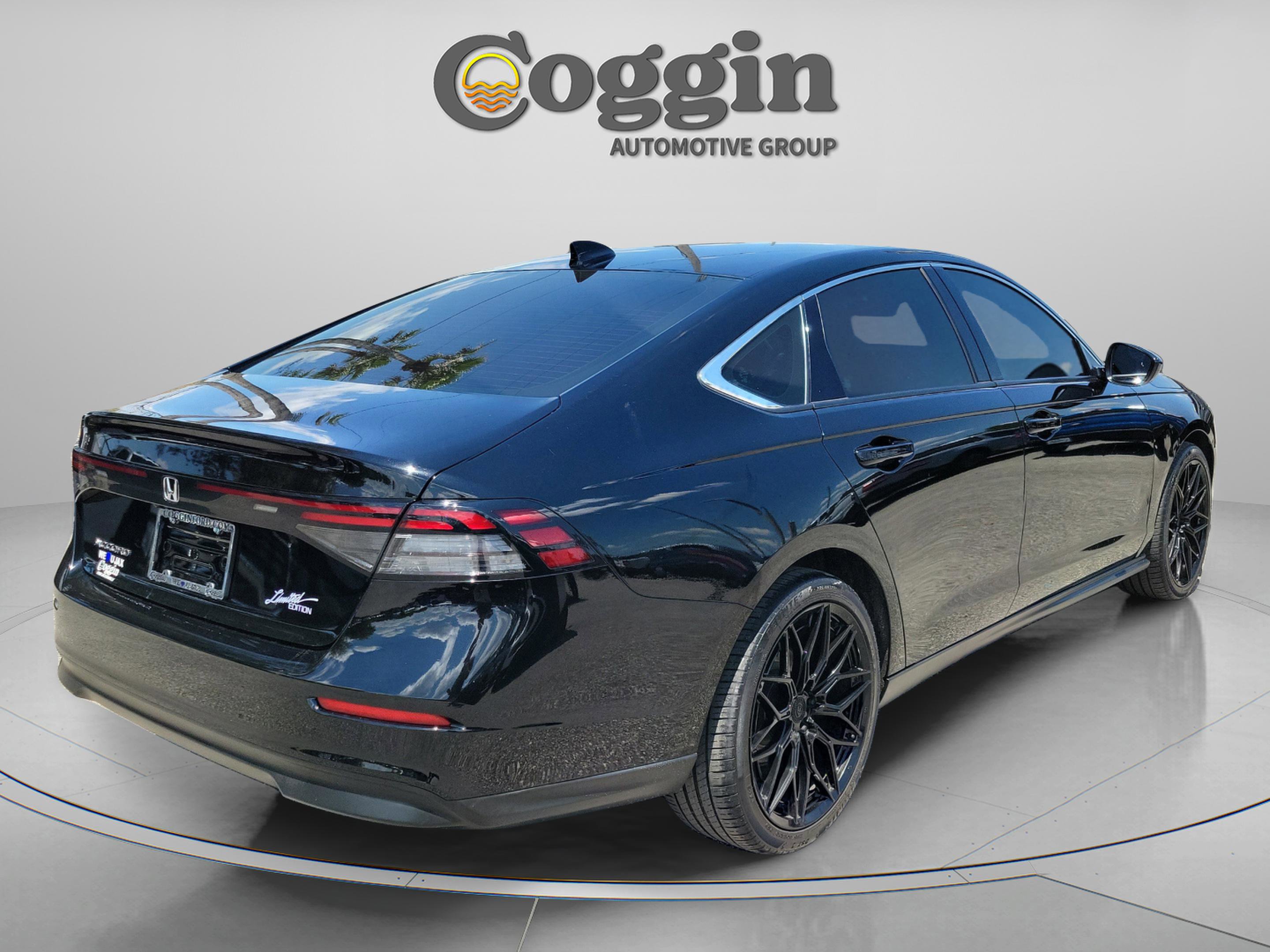 Used 2024 Honda Accord EX image 3