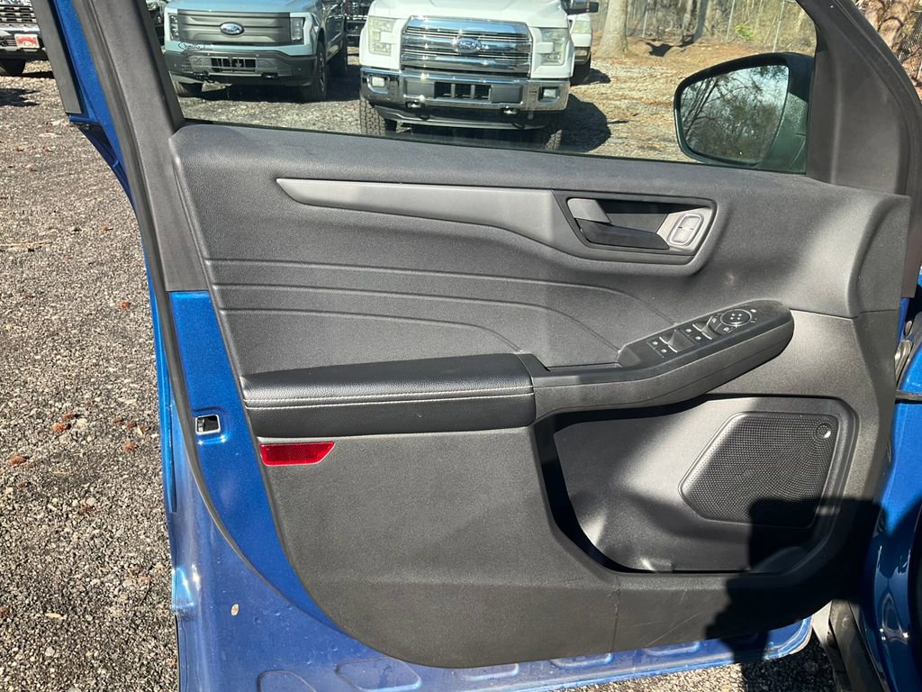 Certified 2023 Ford Escape Active w/ Cold Weather Package image 17