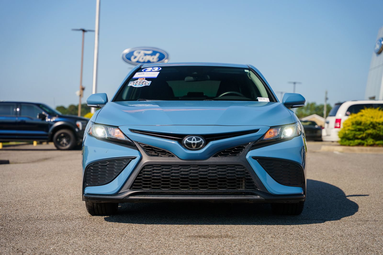 Used 2023 Toyota Camry SE FWD video 2