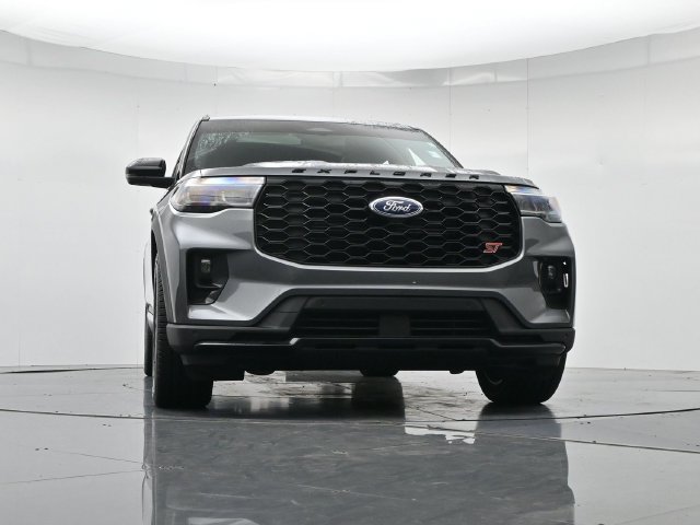 Certified 2025 Ford Explorer ST w/ Sun And Sound Package AWD/4WD image 39
