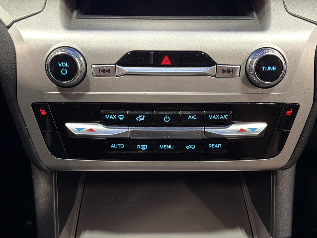 Certified 2022 Ford Explorer XLT w/ Class IV Trailer Tow Package image 23