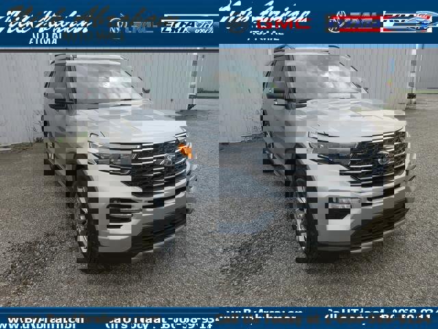 Certified 2022 Ford Explorer XLT w/ Equipment Group 202A image 7