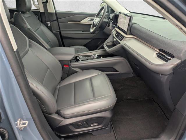 Certified 2025 Ford Explorer Active w/ Active Comfort Package RWD image 18