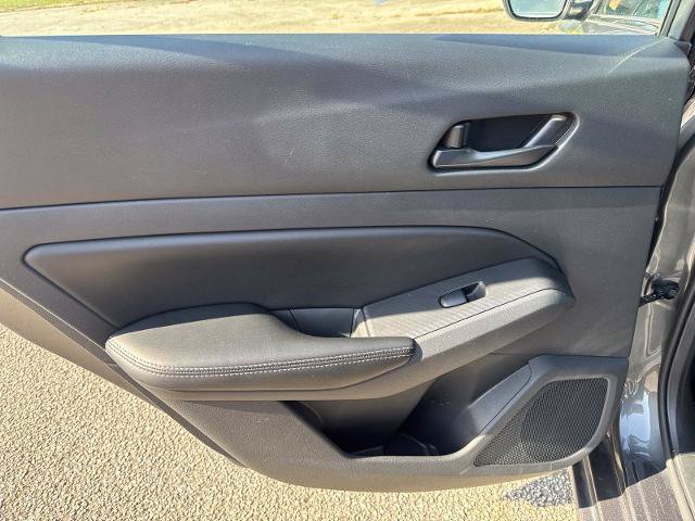 Used 2025 Nissan Altima 2.5 SV FWD image 30