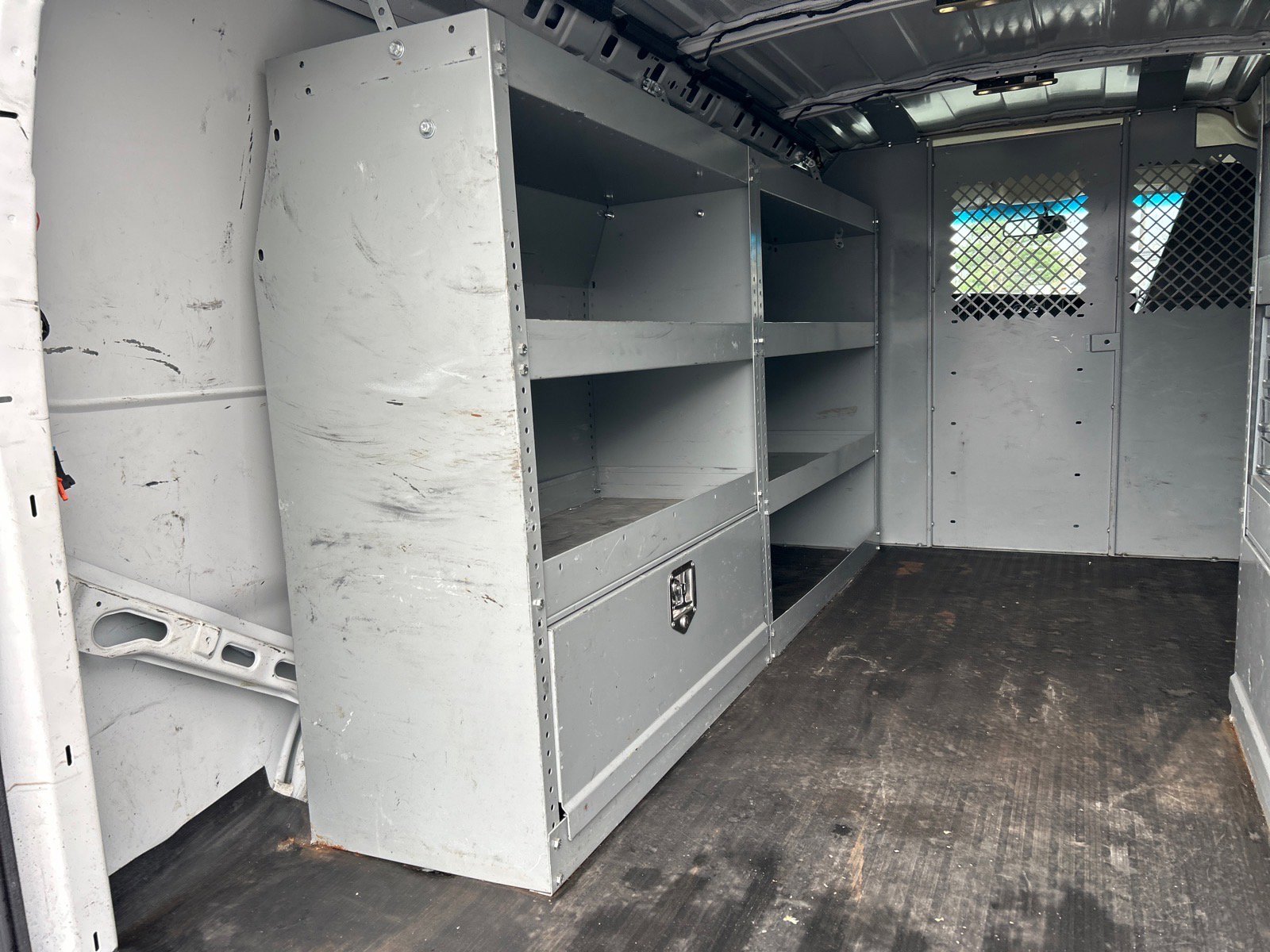 Used 2021 Chevrolet Express 2500 w/ Driver Convenience Package image 9