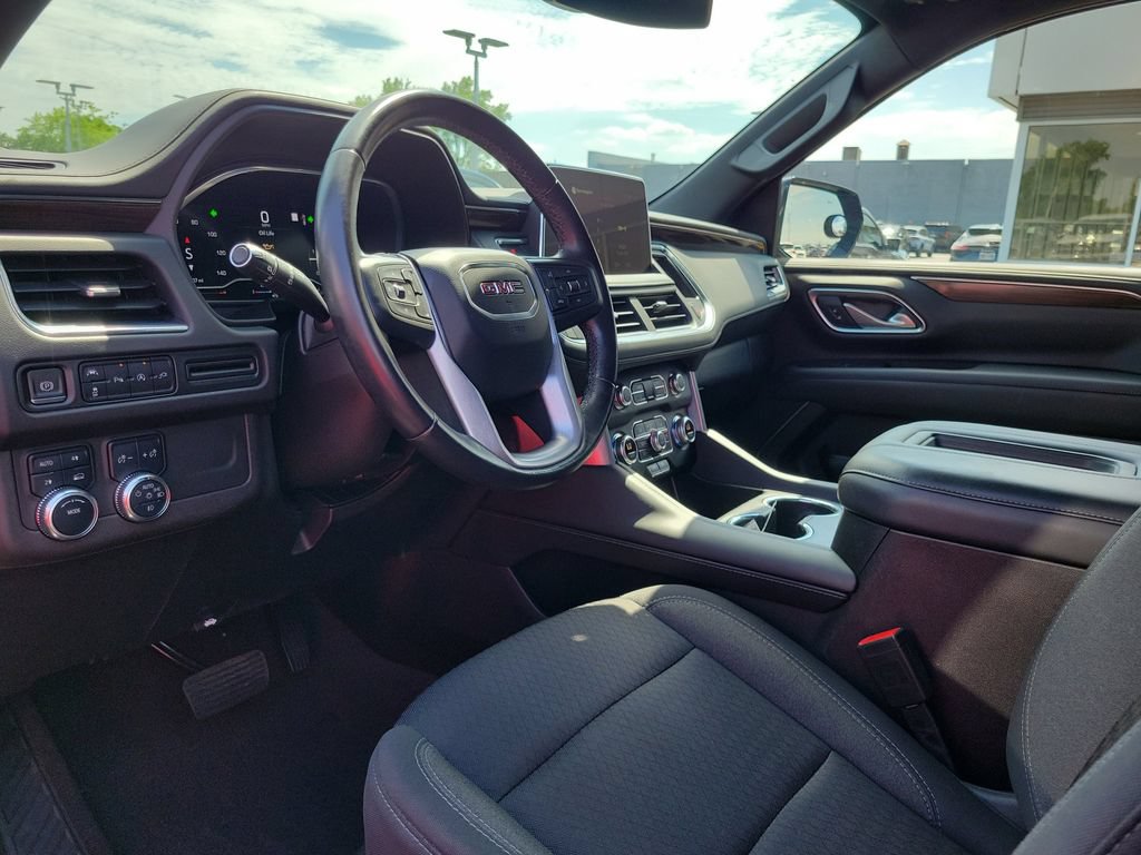 Used 2022 GMC Yukon SLE w/ Gmc Pro Safety Plus Package AWD/4WD image 21