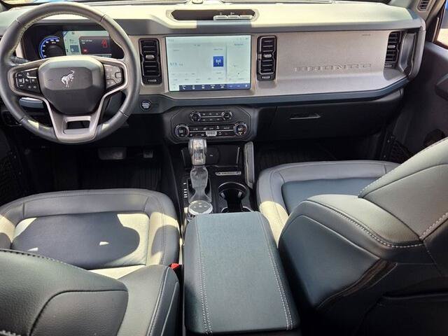 Certified 2024 Ford Bronco Outer Banks AWD/4WD image 8