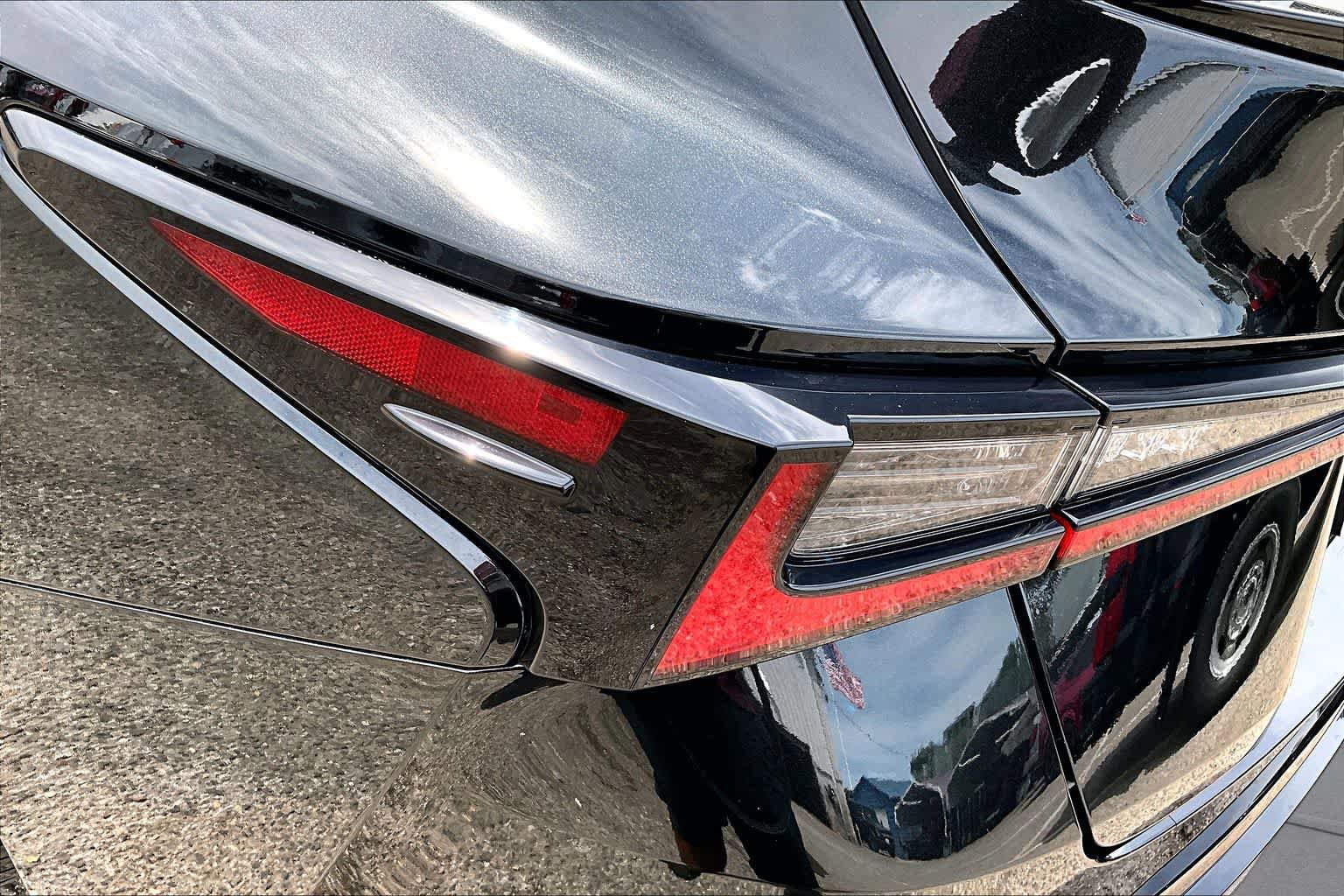 Used 2023 Lexus IS 350 F Sport RWD image 28