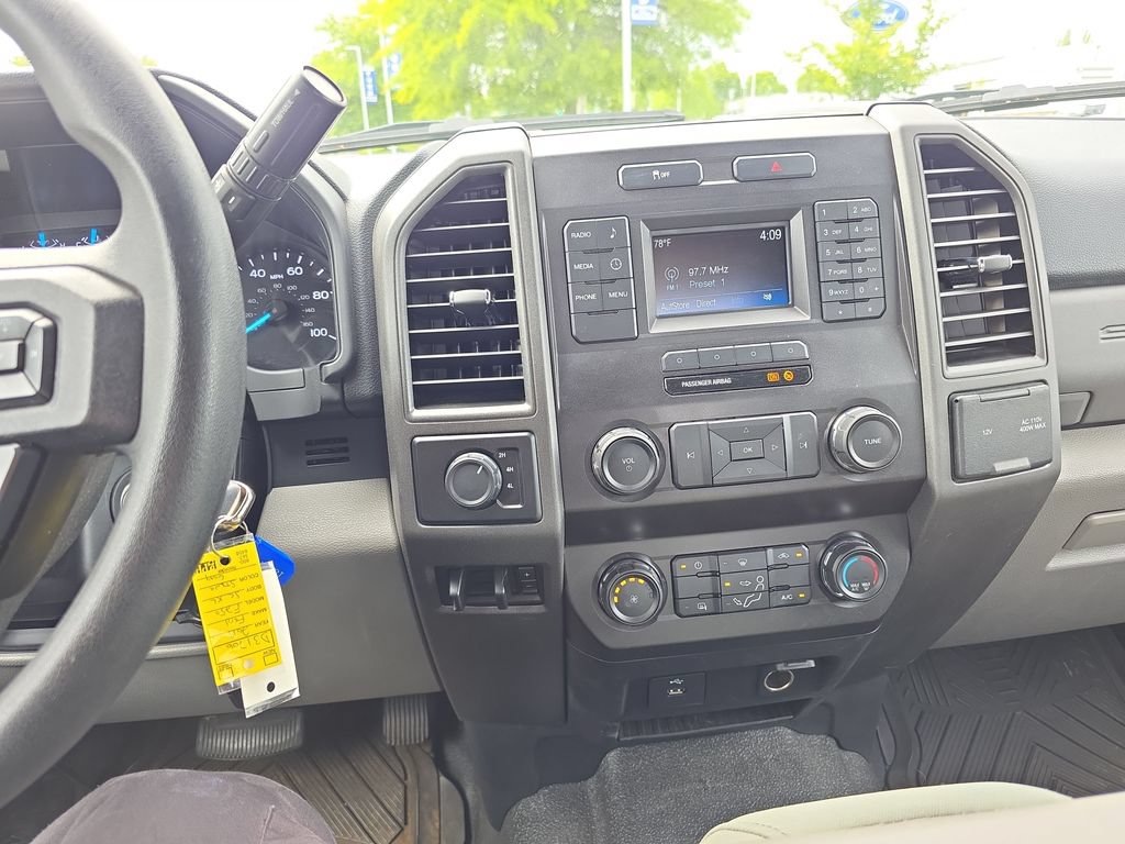 Certified 2019 Ford F250 XL w/ STX Appearance Package AWD/4WD image 24