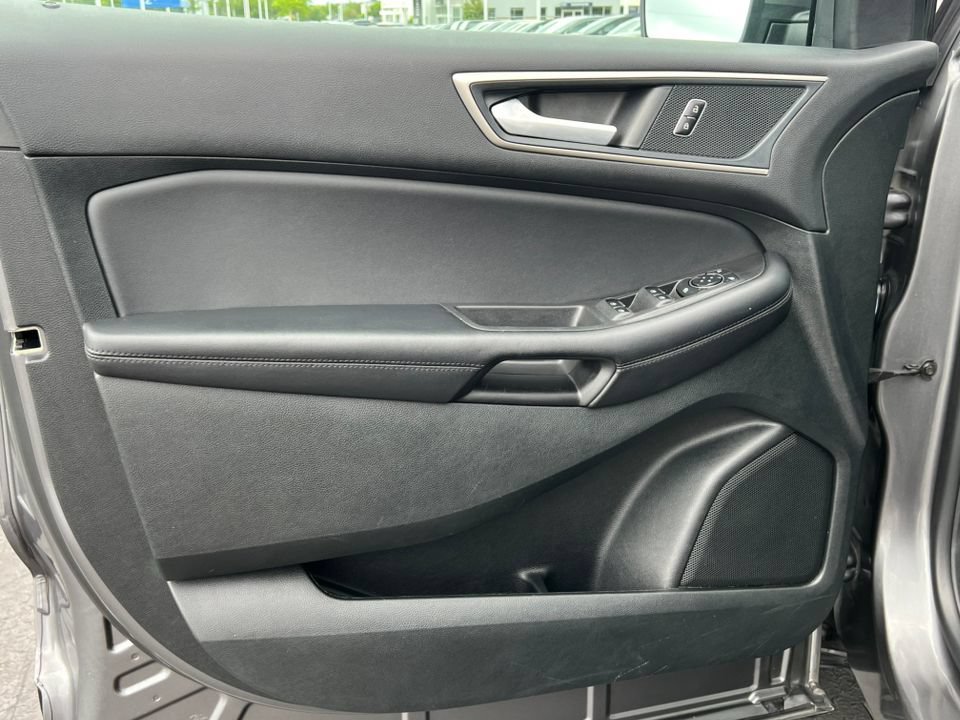 Certified 2024 Ford Edge SEL AWD/4WD image 12