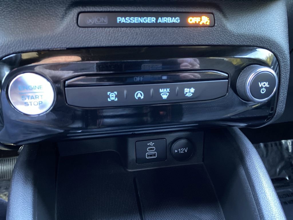 Certified 2025 Ford Escape ST-Line w/ Tech Pack #1 image 21