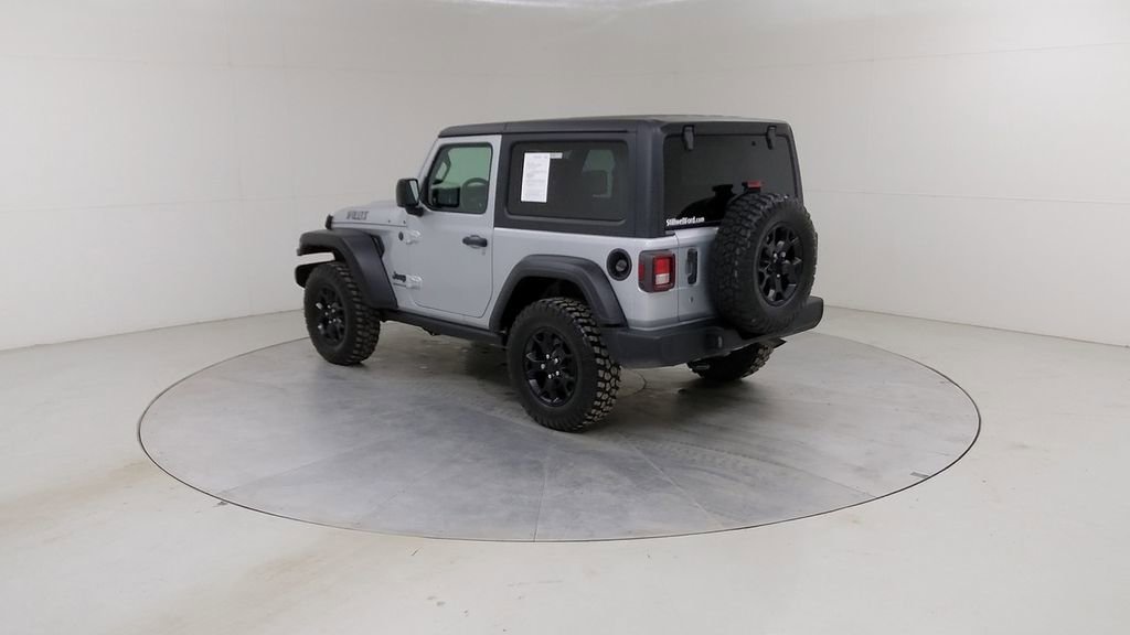 Used 2023 Jeep Wrangler Willys AWD/4WD image 15