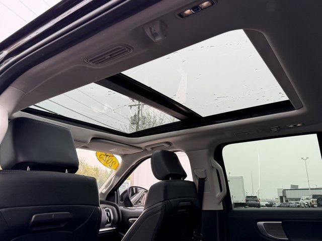 Certified 2025 Ford Expedition Platinum image 17