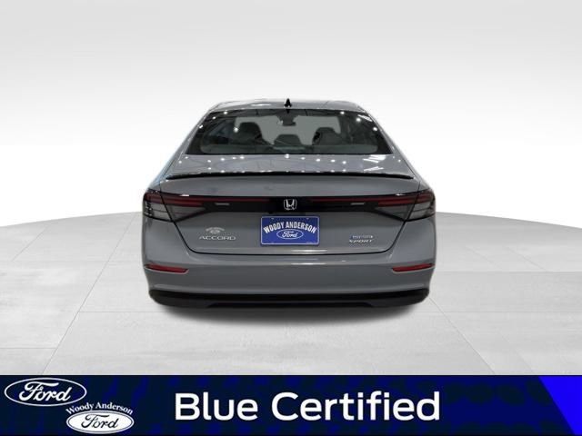 Used 2025 Honda Accord Sport image 3
