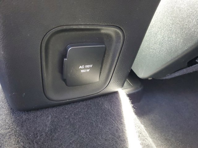 Certified 2020 Ford Escape Titanium image 18