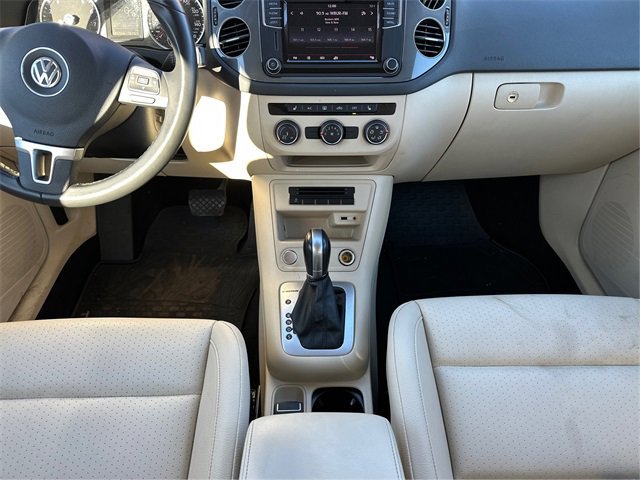 Used 2017 Volkswagen Tiguan S image 19