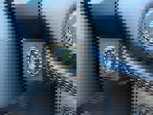 Certified 2023 Ford Expedition Platinum image 21