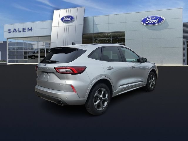 Certified 2023 Ford Escape ST-Line Select w/ Tech Pack #2 AWD/4WD image 3