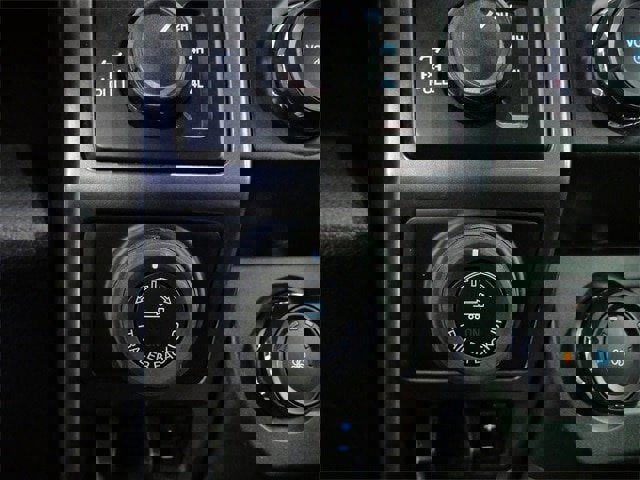 Certified 2019 Ford F150 XLT w/ Equipment Group 302A Luxury image 23