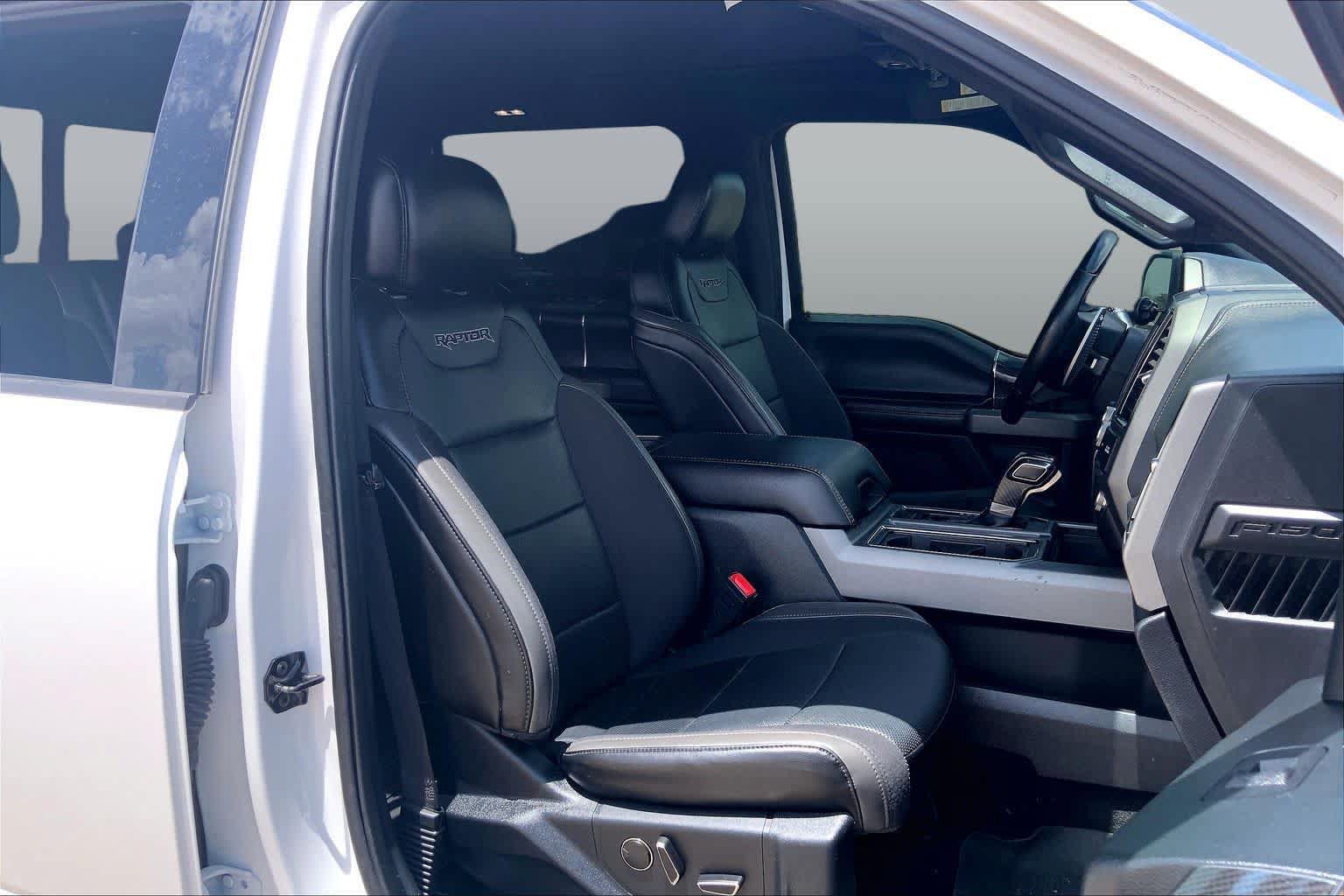Certified 2019 Ford F150 Raptor w/ Equipment Group 802A Luxury AWD/4WD image 9