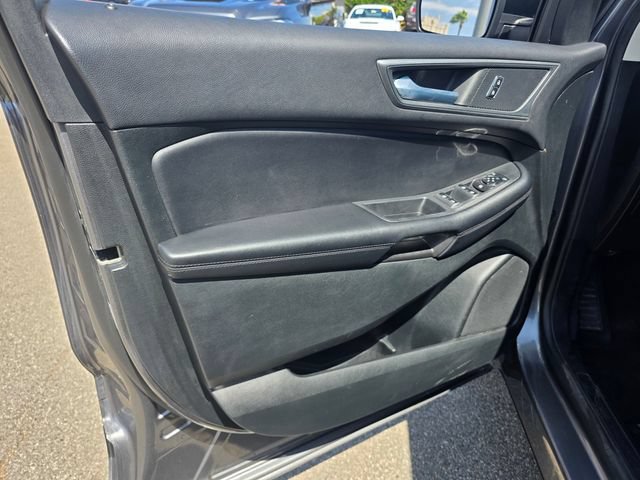 Certified 2023 Ford Edge SE w/ Black Appearance Package AWD/4WD image 8