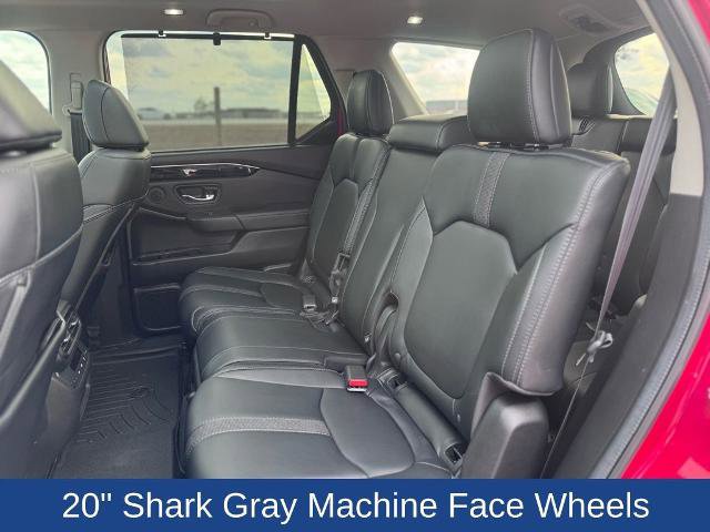 Used 2024 Honda Pilot Touring image 12