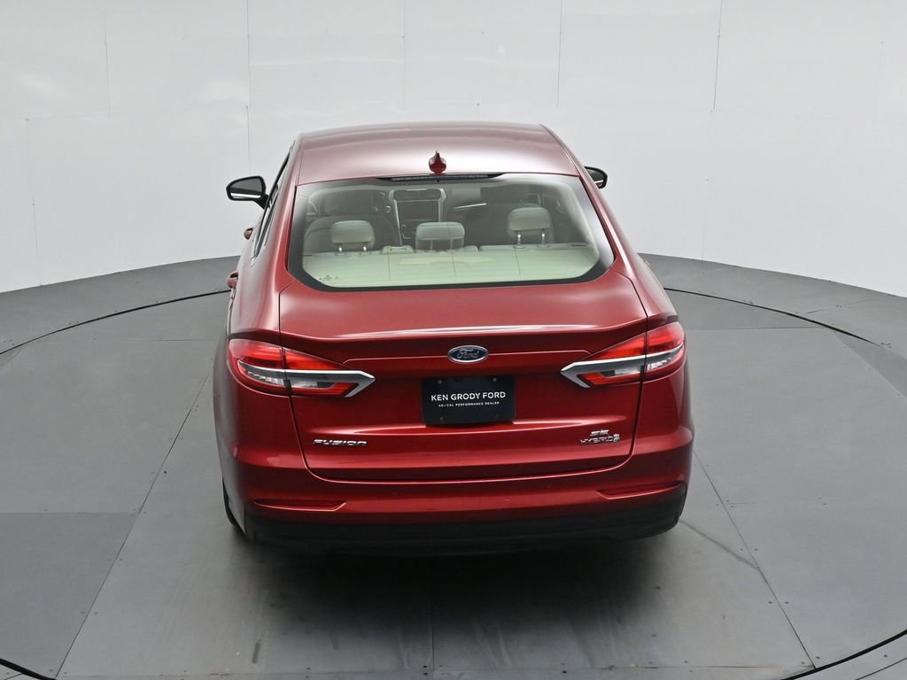 Certified 2019 Ford Fusion SE image 13