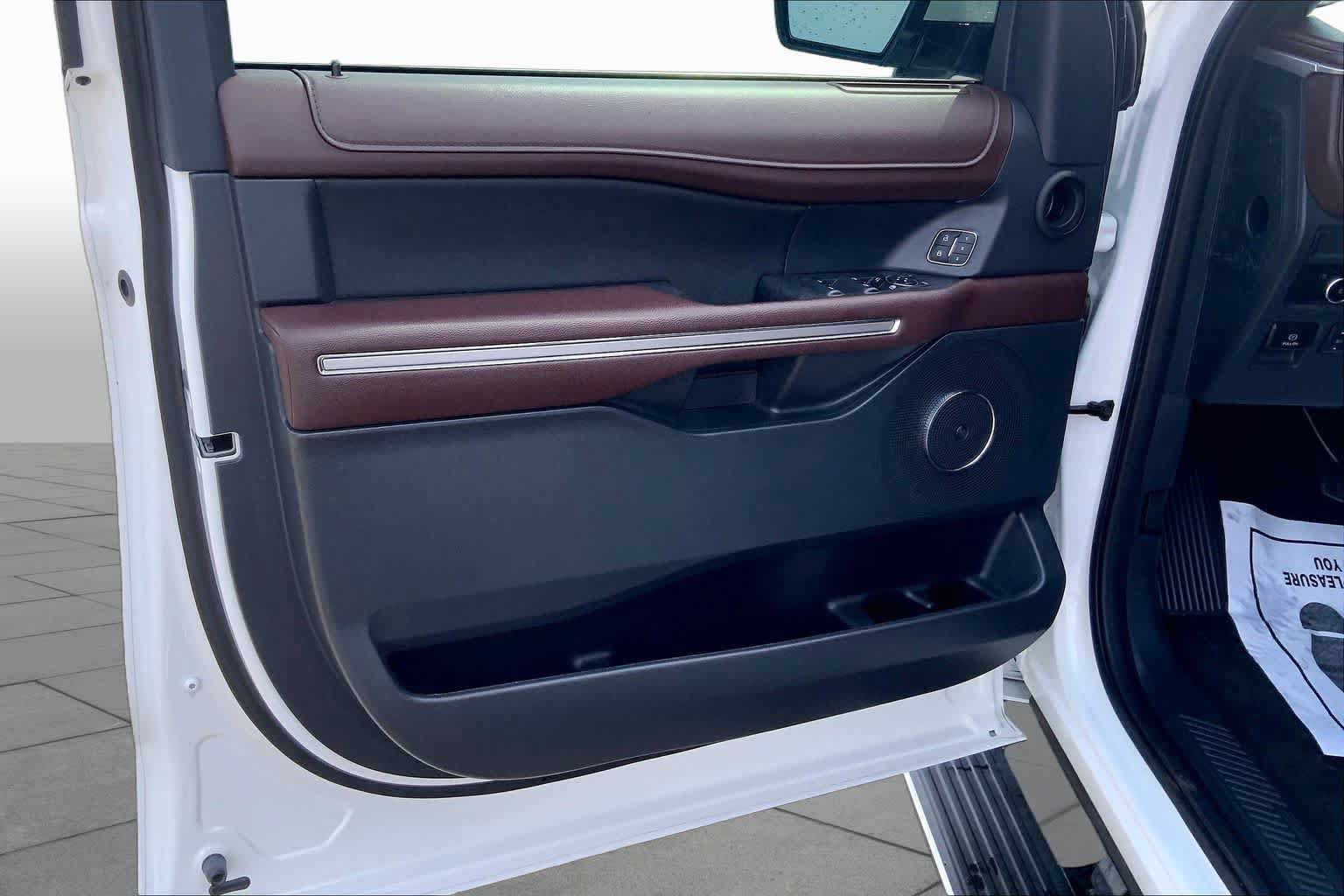 Certified 2024 Ford Expedition Limited RWD image 22