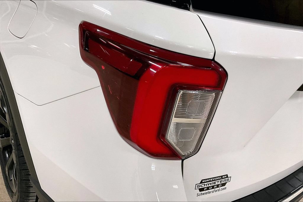 Certified 2023 Ford Explorer ST-Line AWD/4WD image 28