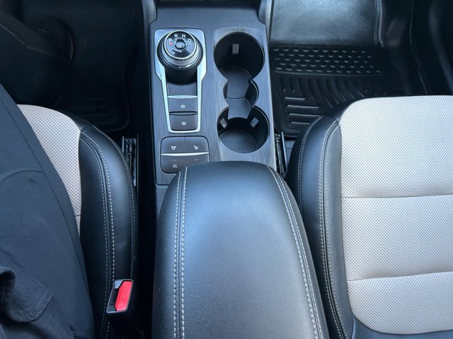 Certified 2022 Ford Escape Titanium w/ Titanium Elite Package image 15