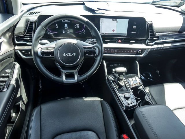Used 2024 Kia Sportage EX FWD image 16