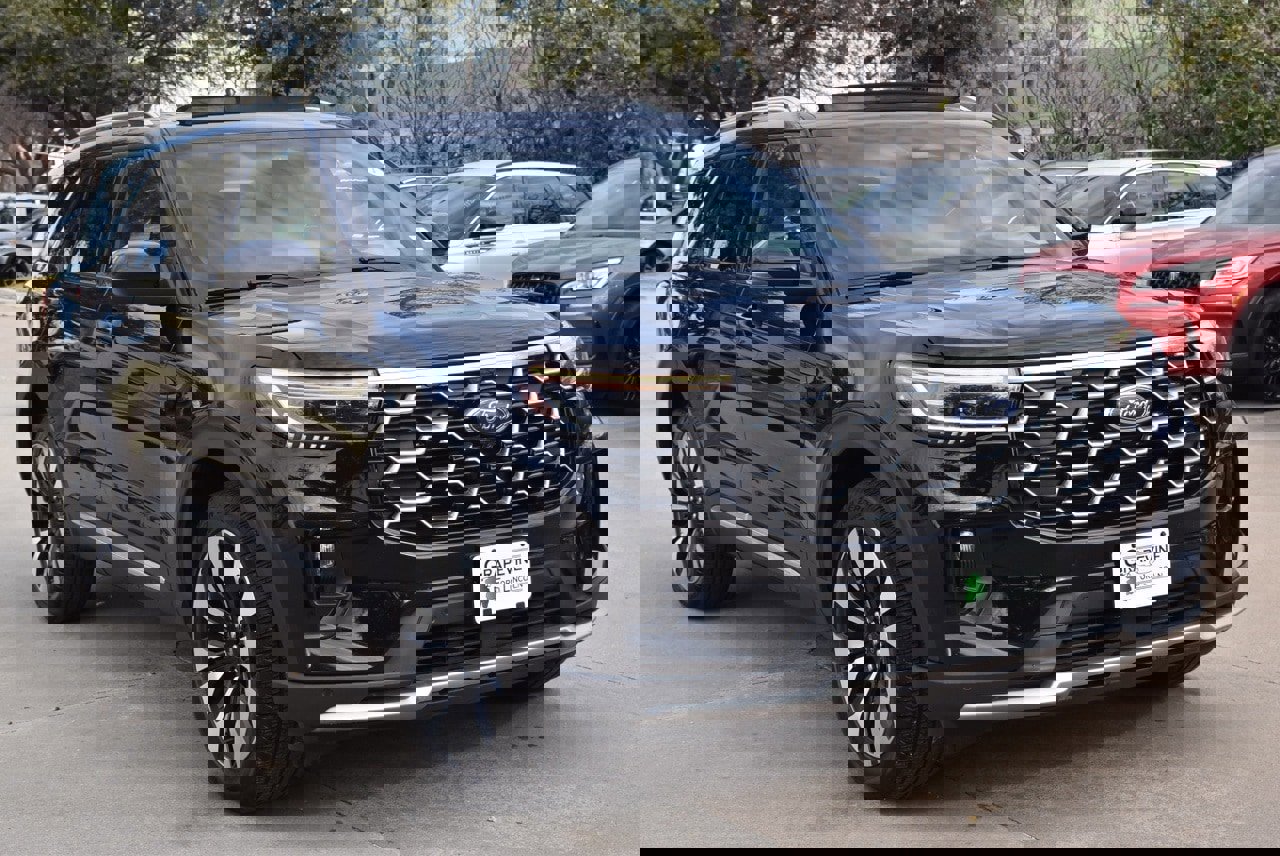 Certified 2025 Ford Explorer Platinum w/ LUX Leather Package image 11