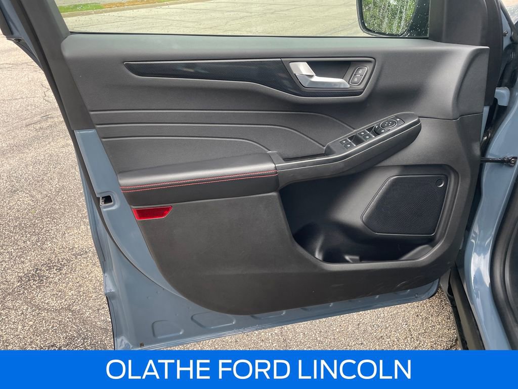 Certified 2025 Ford Escape ST-Line FWD image 20