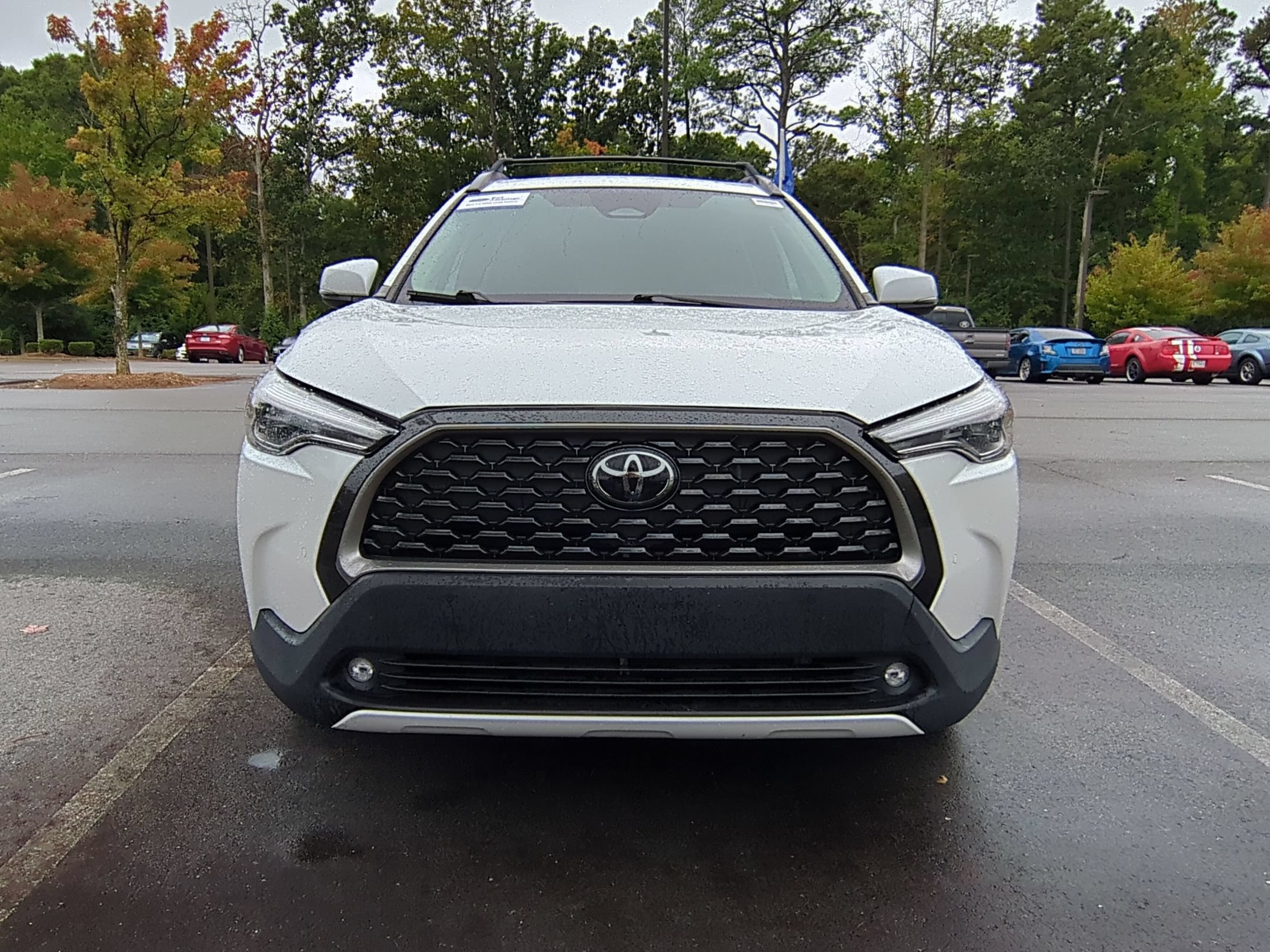 Used 2023 Toyota Corolla Cross XLE w/ Convenience Package AWD/4WD image 7