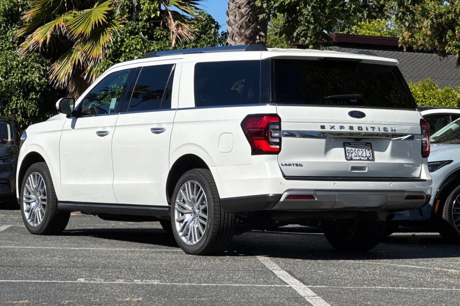 Certified 2023 Ford Expedition Max Limited AWD/4WD image 6