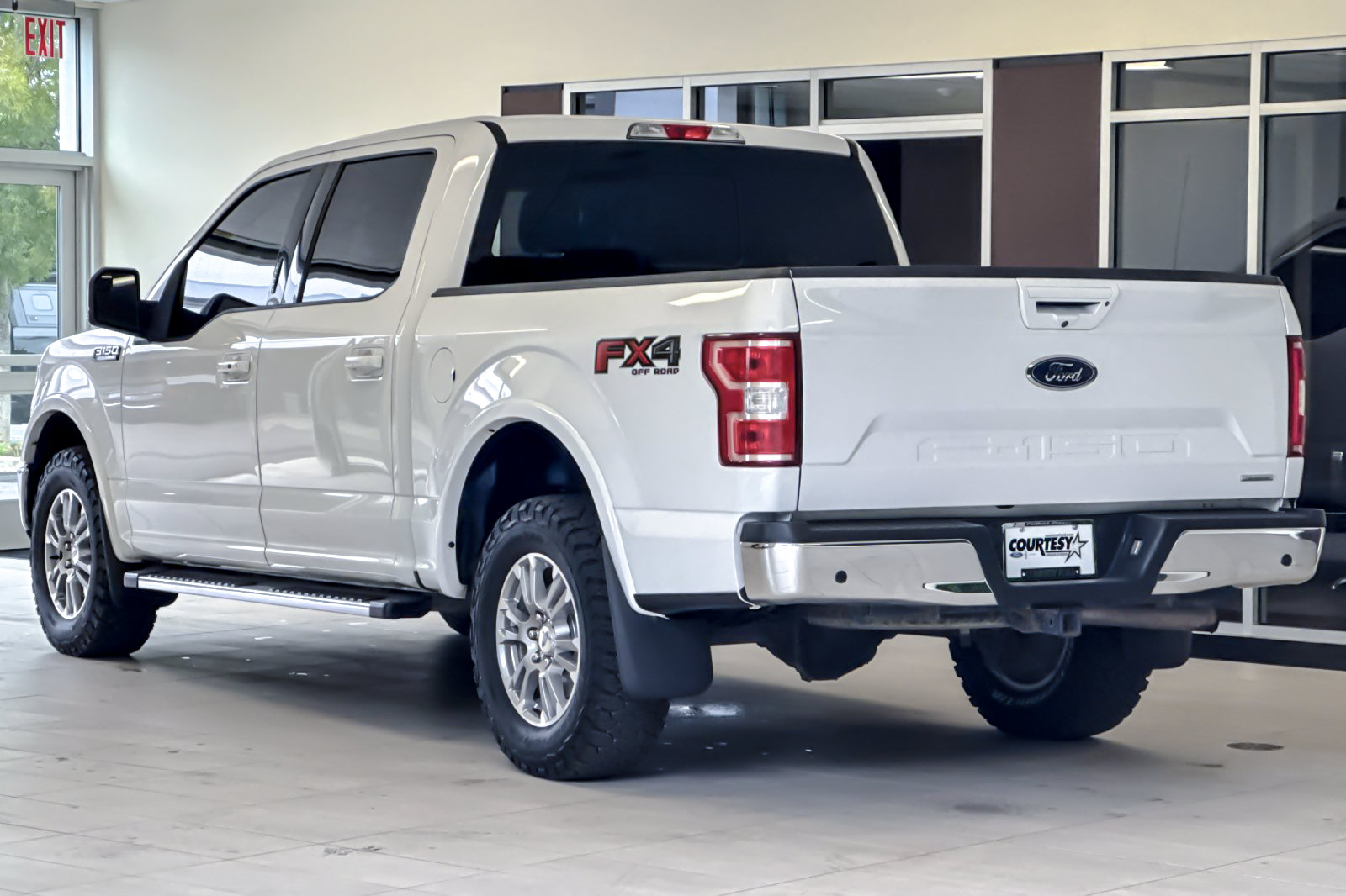 Certified 2019 Ford F150 Lariat w/ FX4 Off-Road Package AWD/4WD image 6
