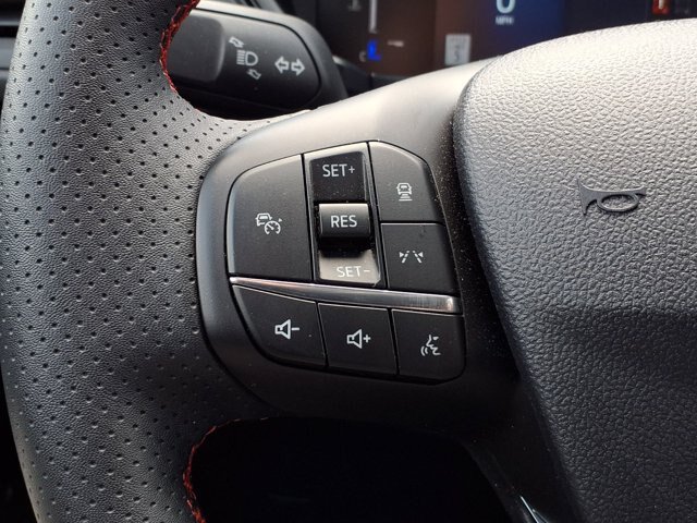 Certified 2025 Ford Escape ST-Line Select w/ Tech Pack #1 AWD/4WD image 18