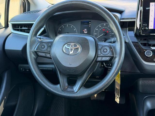 Used 2024 Toyota Corolla LE FWD image 11