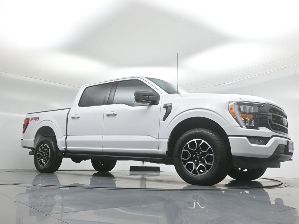 Certified 2022 Ford F150 XLT w/ Equipment Group 302A High image 4