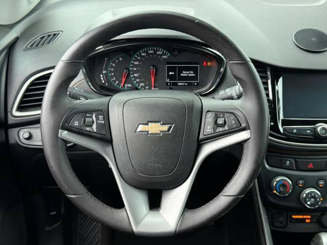 Used 2017 Chevrolet Trax LT w/ Driver Confidence Package AWD/4WD image 23