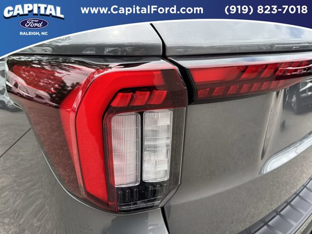 Certified 2025 Ford Explorer ST-Line w/ Premium Package RWD image 15