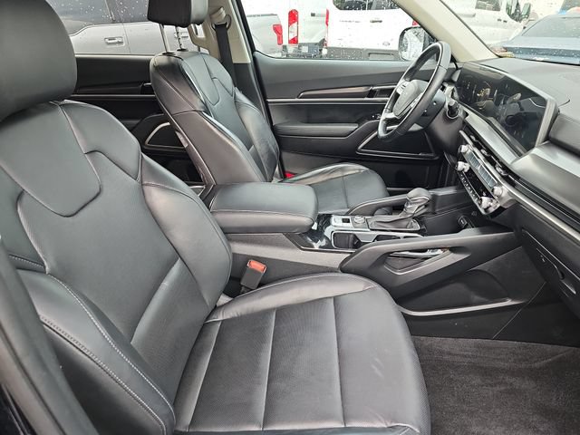 Used 2023 Kia Telluride LX AWD/4WD image 10